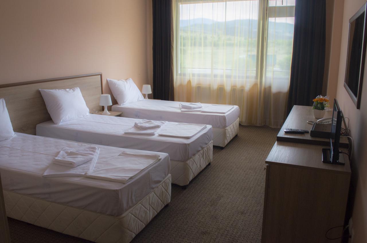Maribel Spa Hotel Koprilova Ngoại thất bức ảnh